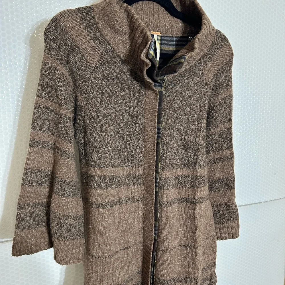 Free People 100% Wool Boho Snap Cardigan Knit Sweater Brown Striped‎ Size Small